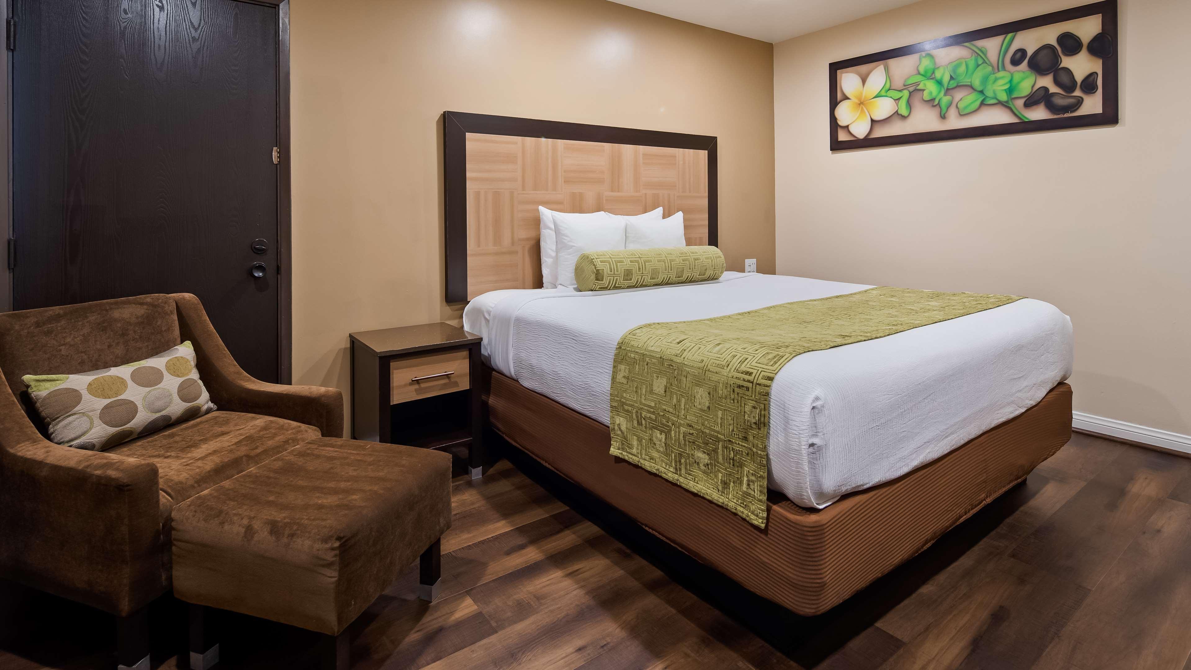 Best Western Plus Glendale Esterno foto
