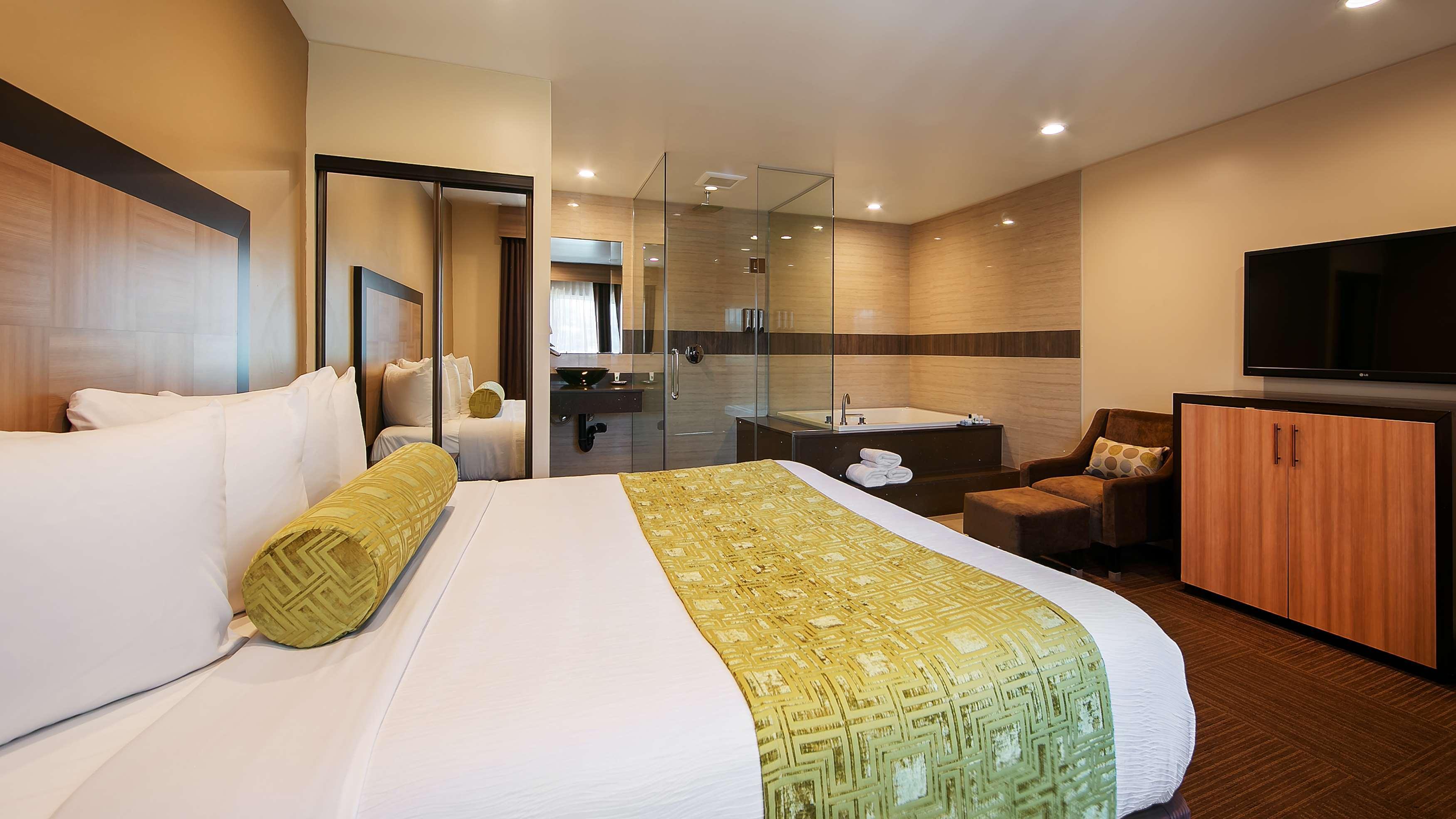 Best Western Plus Glendale Esterno foto