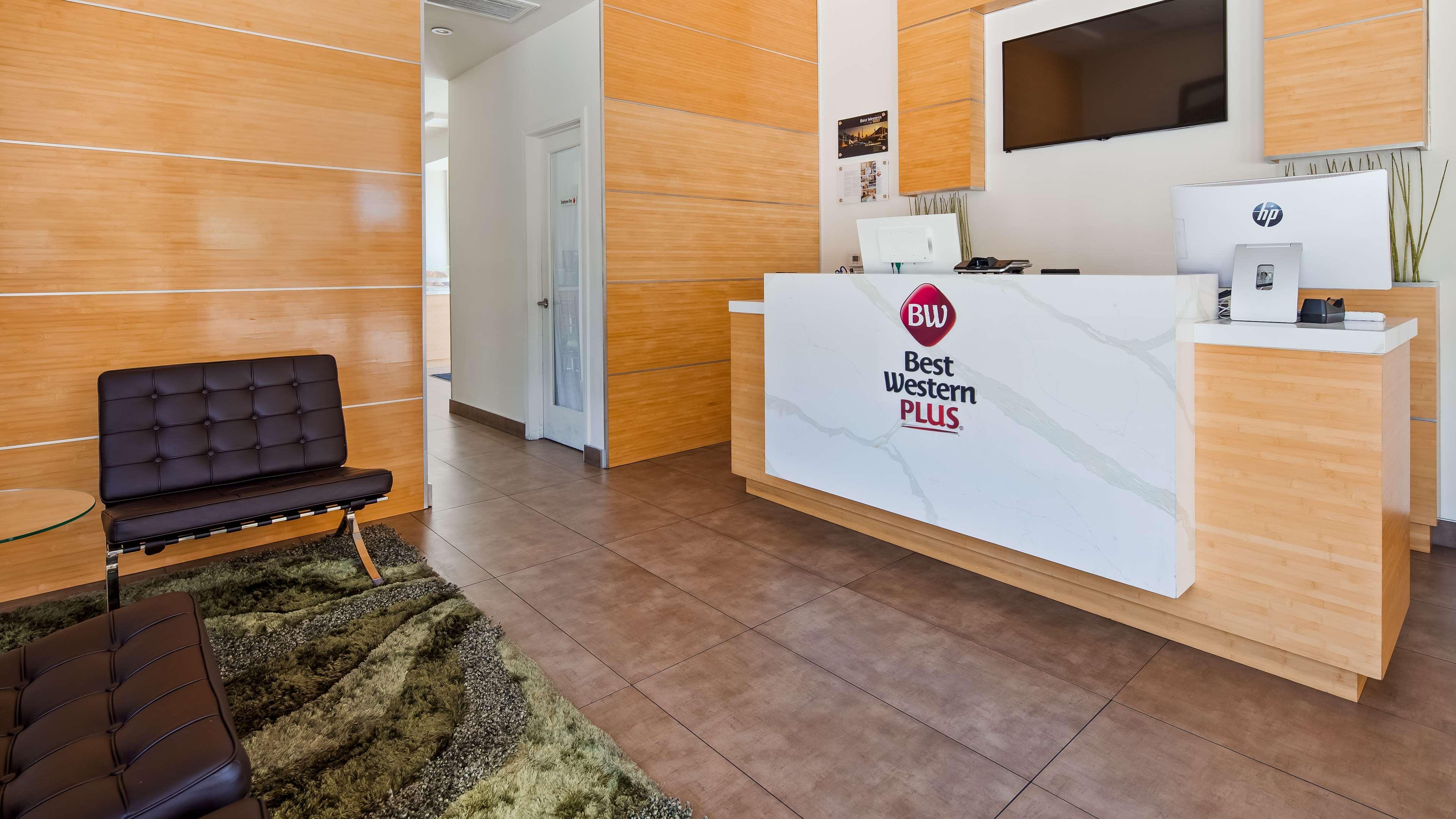 Best Western Plus Glendale Esterno foto